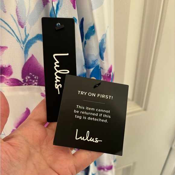 NWT Lulu’s Sweet Sunday Floral Print Long Sleeve Midi Dress Medium - Picture 9 of 14